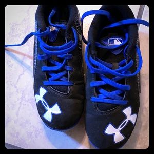Boys under armor baseball cleats